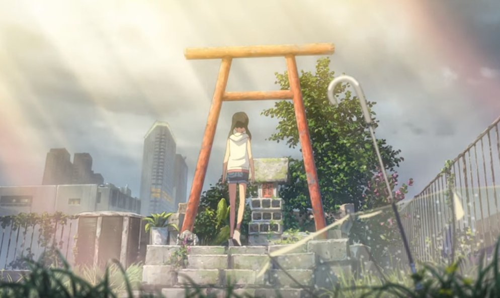 Hina walking up to the small shrine in the anime.